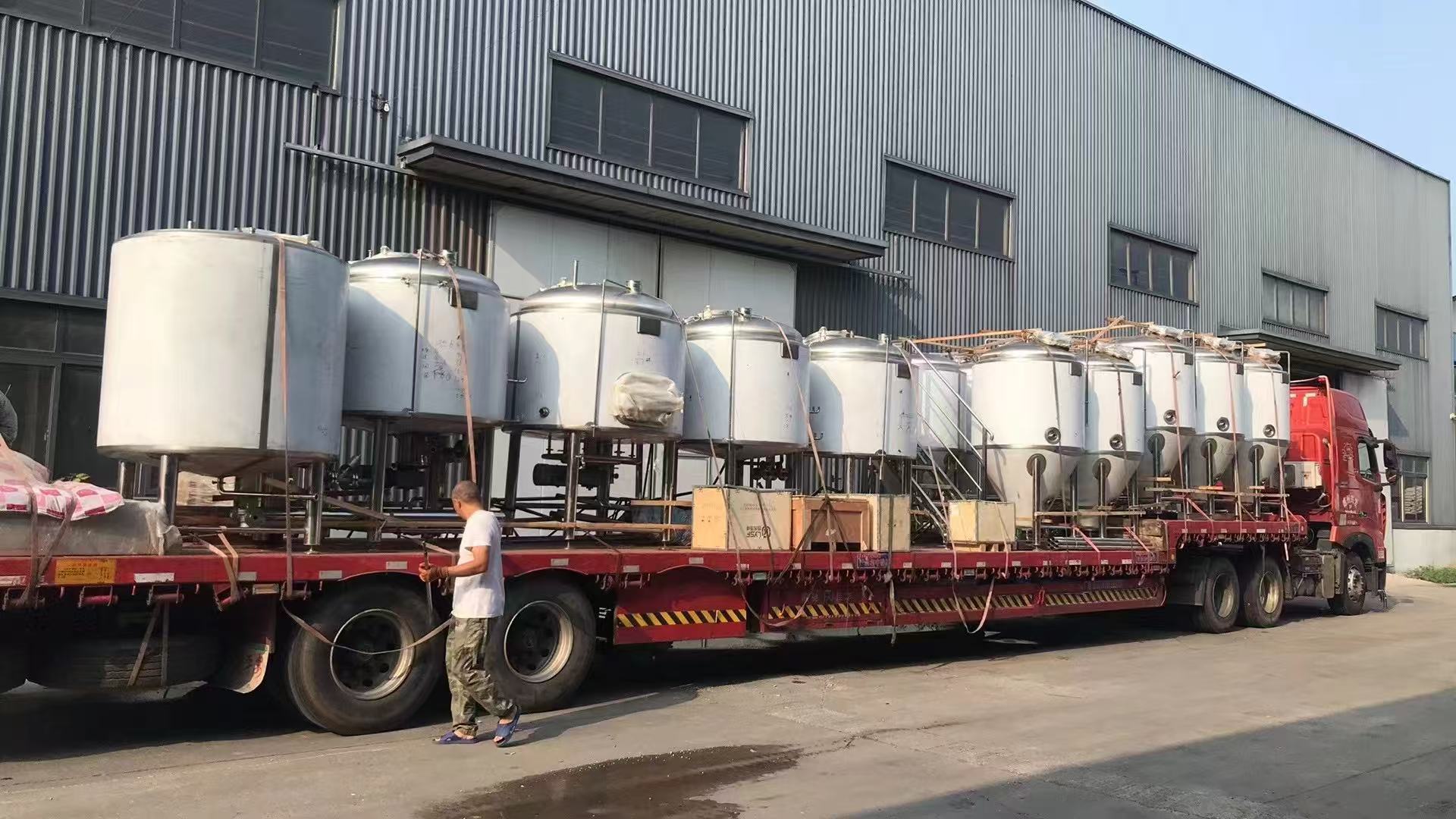 鹤峰精酿啤酒设备厂—精酿啤酒设备